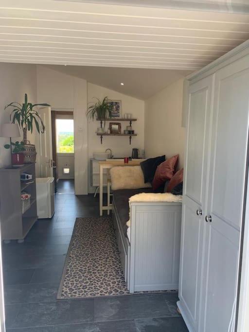 The Garage Getaway Appartement Glastonbury Buitenkant foto