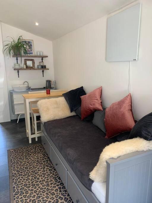 The Garage Getaway Appartement Glastonbury Buitenkant foto